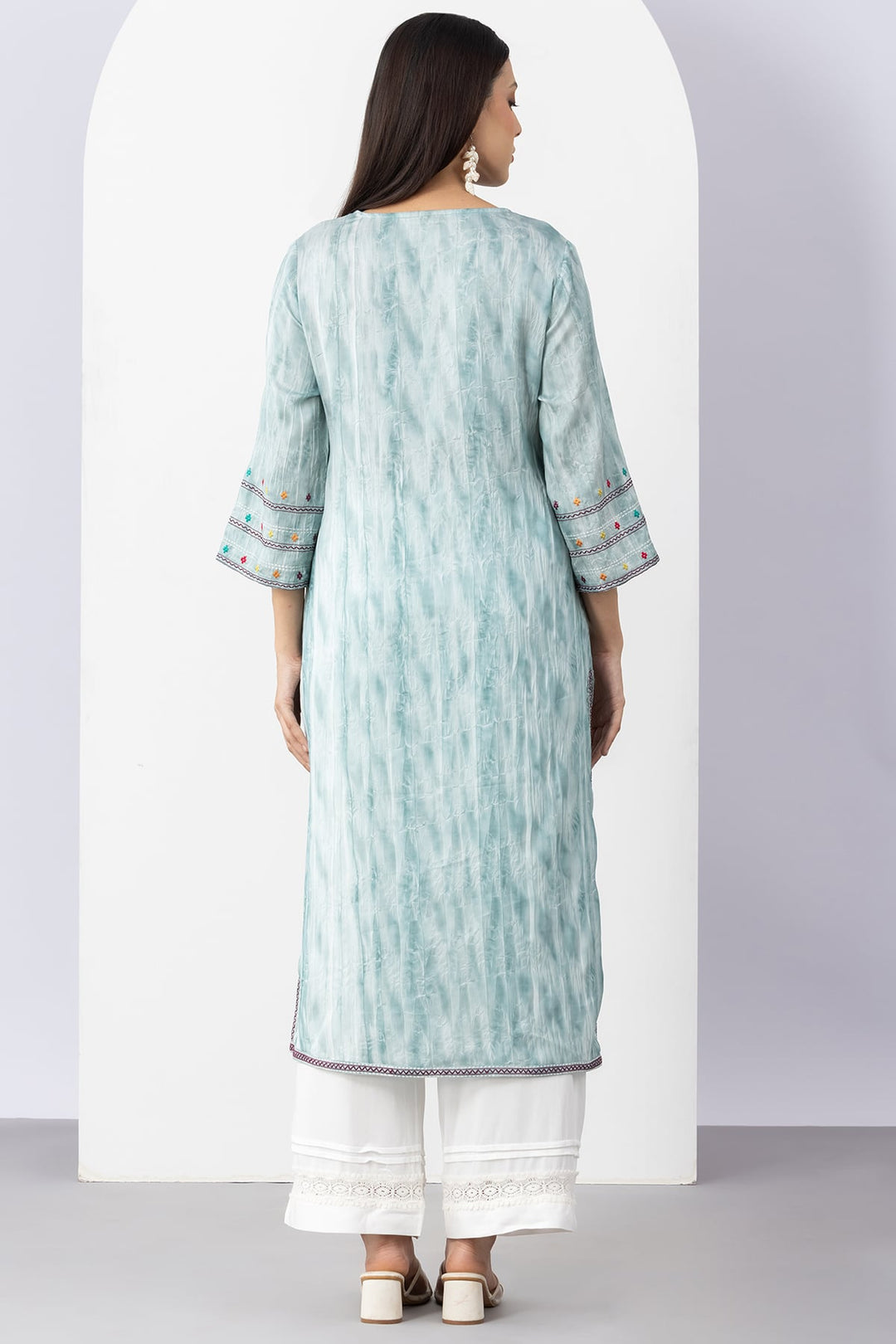 Greyish Blue Viscose Kurti with V Neck &amp; 3/4 Sleeves