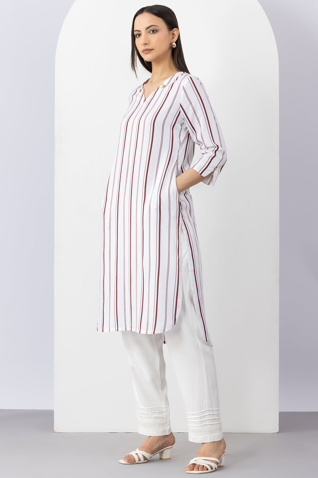 White Striped Viscose Kurti with V Neck &amp; 3/4 Sleeves