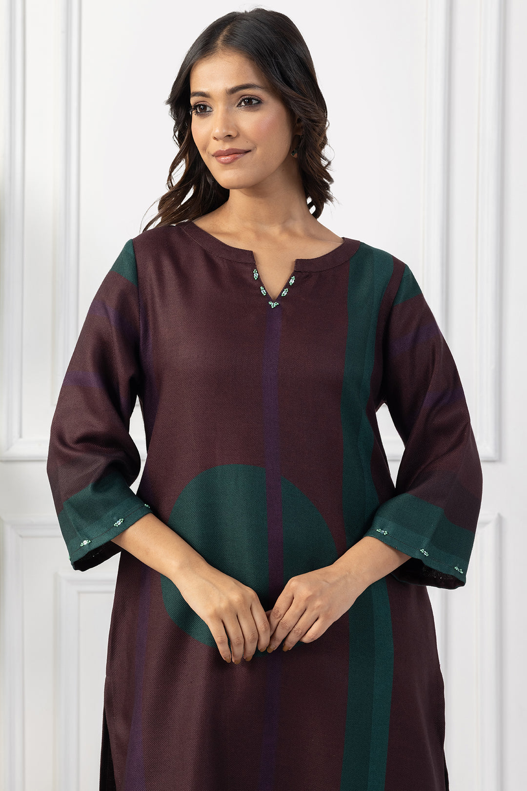 Plum printed pashmina winter kurta for women with round neck and 3/4 sleeves