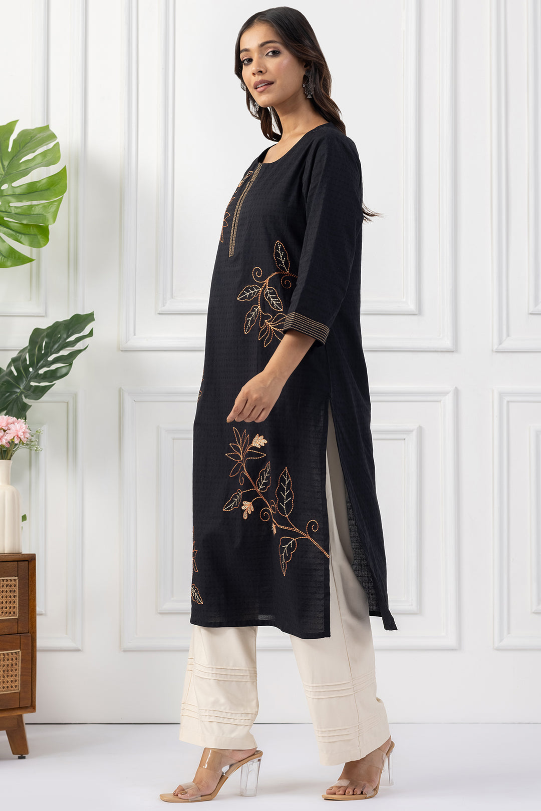 Black Embroidered Cotton Dobby Kurta