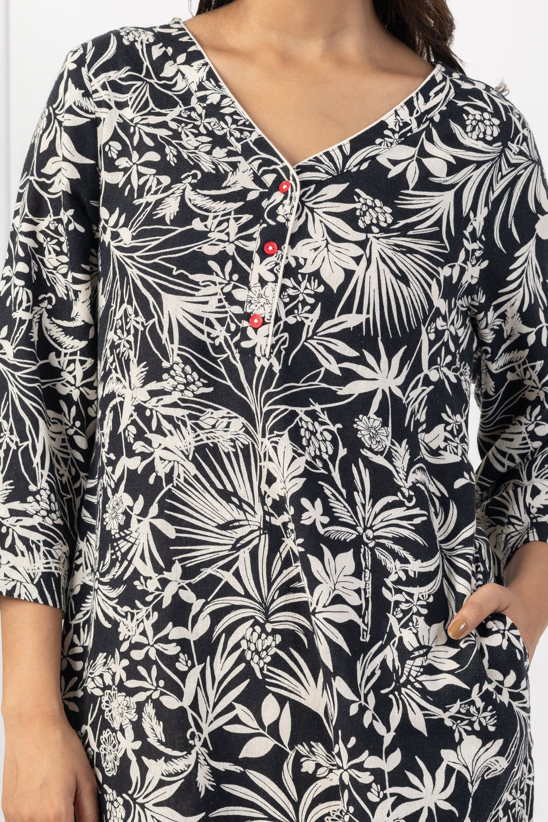 Black &amp; Beige Printed Linen Kurta