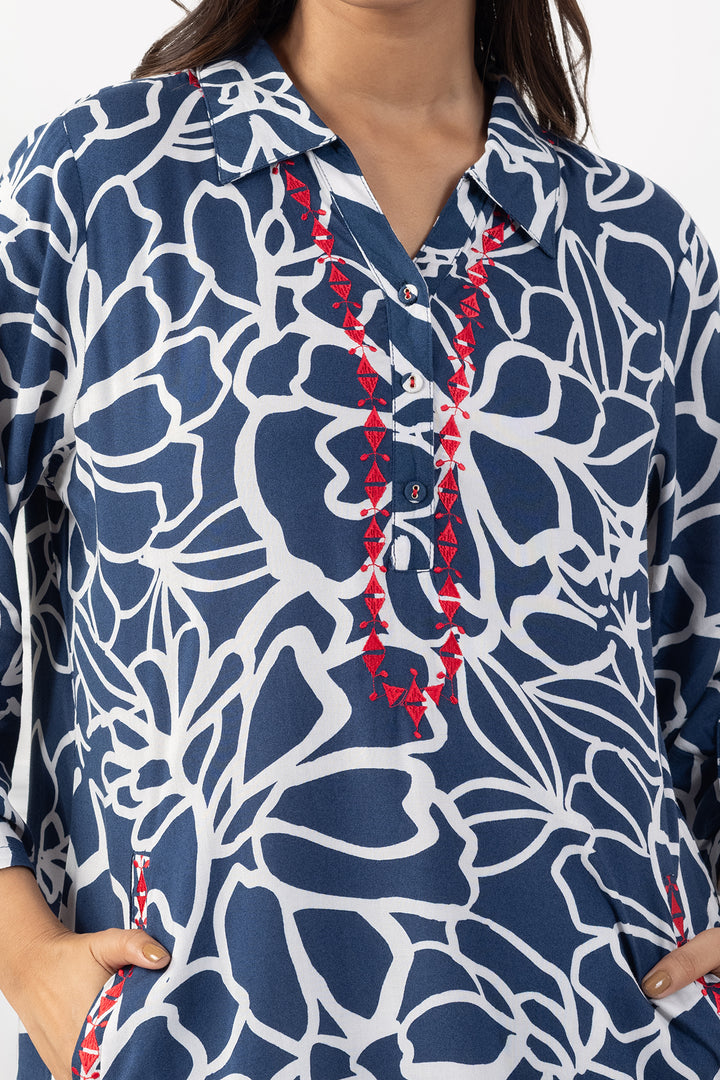 Navy &amp; White Printed Viscose Kurta with Collared Neck