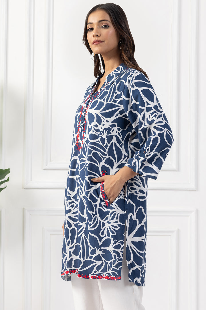 Navy &amp; White Printed Viscose Kurta with Collared Neck