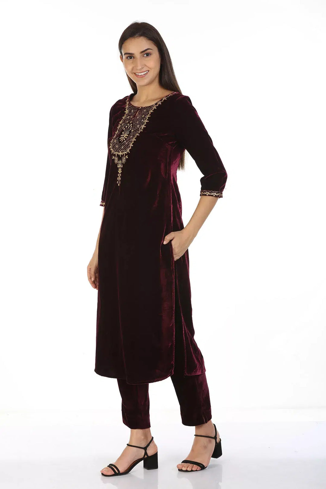 Velvet Zari Embellished Ensemble Kurti (Maroon)