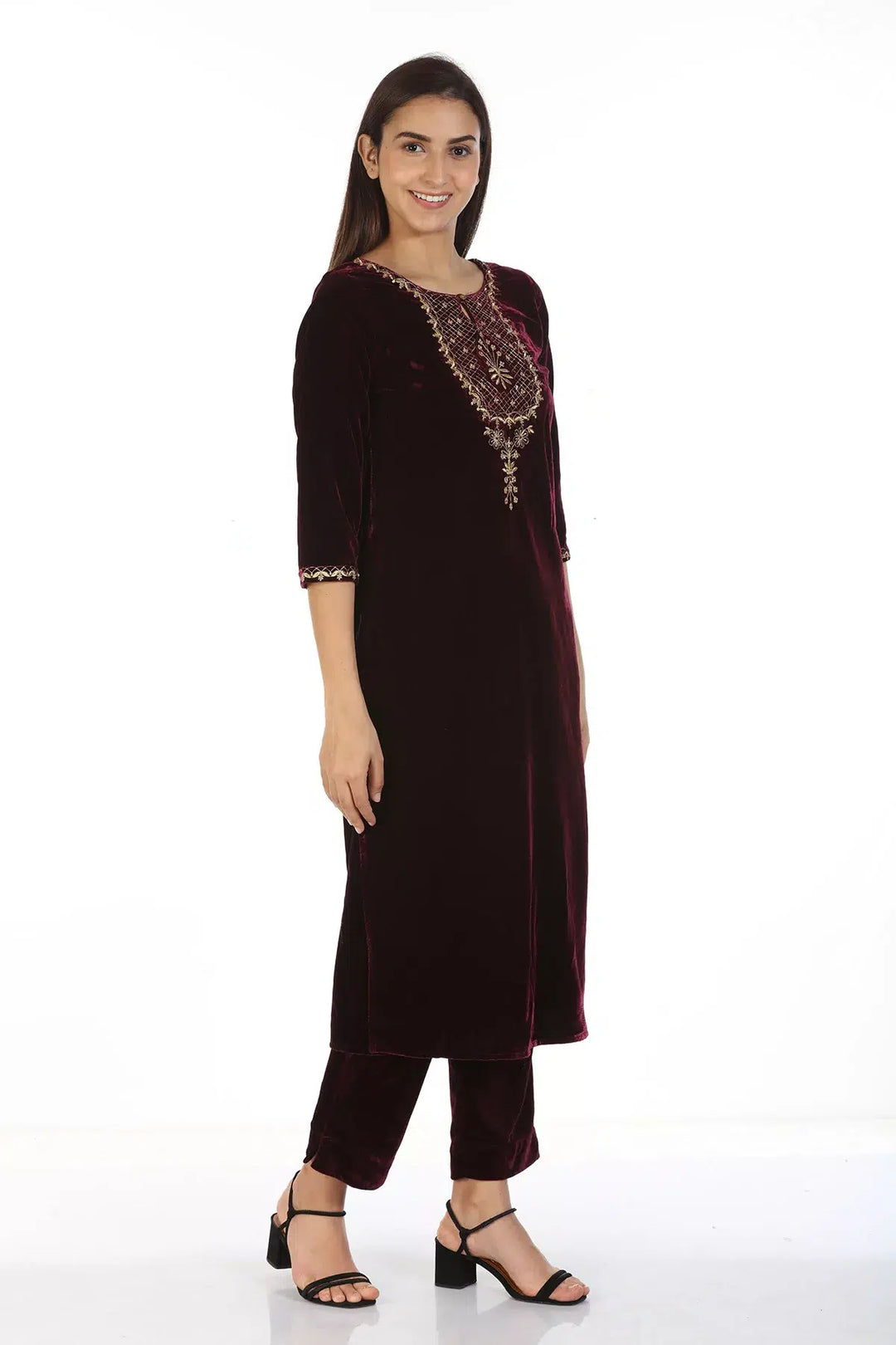 Velvet Zari Embellished Ensemble Kurti (Maroon)