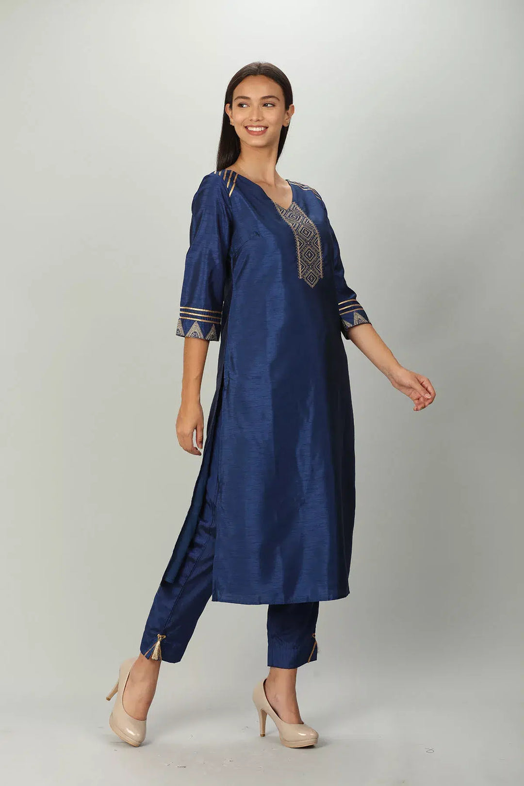 Blue silk Aline Embrioder ENSEMBLE kurti