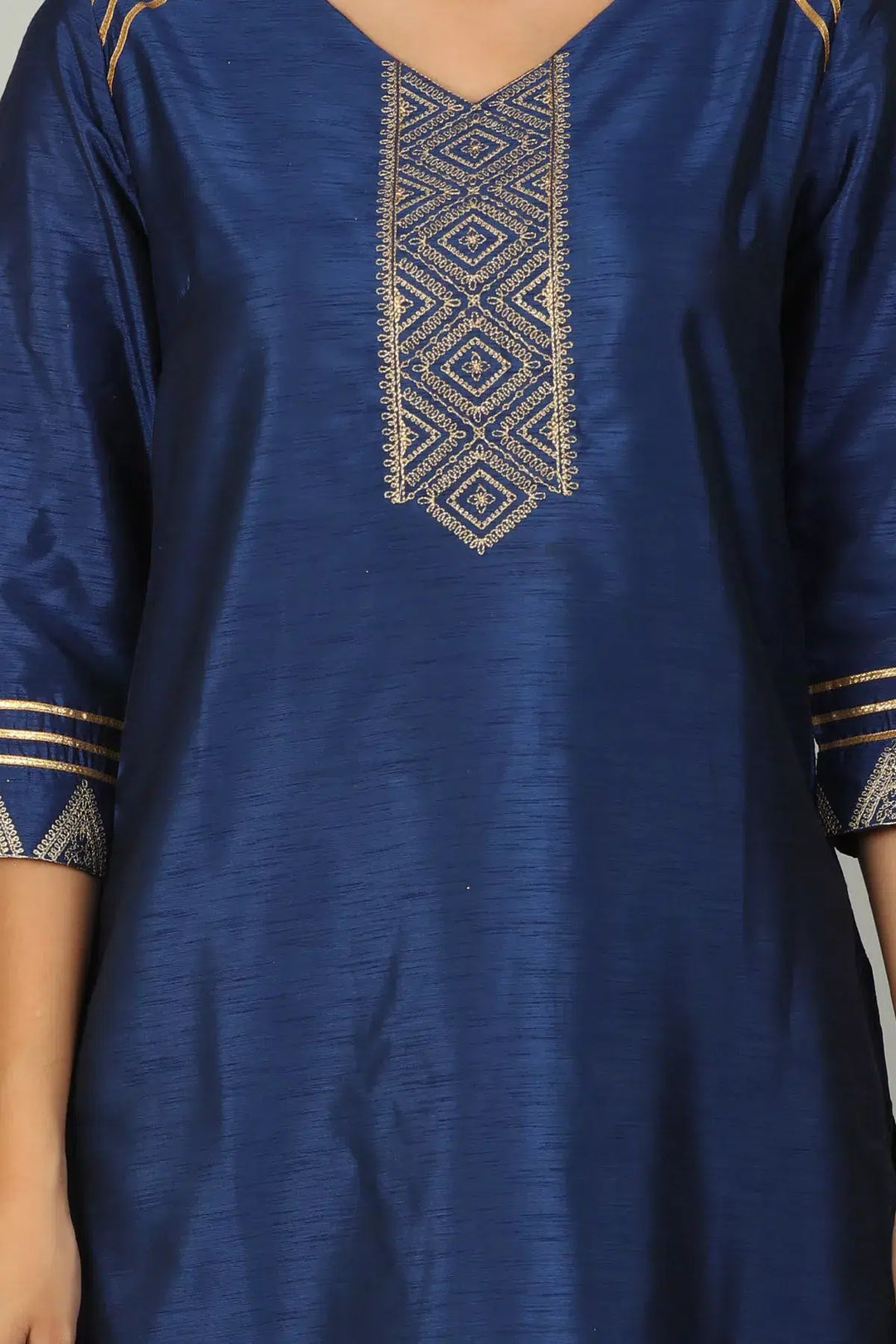 Blue silk Aline Embrioder ENSEMBLE kurti
