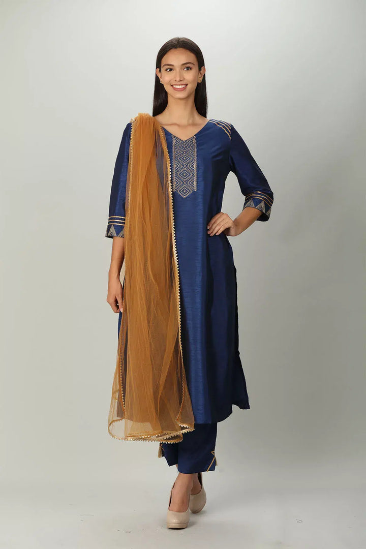 Blue silk Aline Embrioder ENSEMBLE kurti