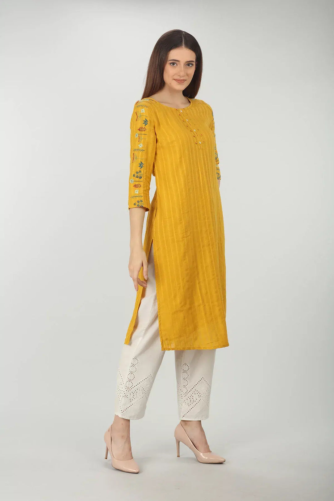 Embroidered Textured Yellow Kurta