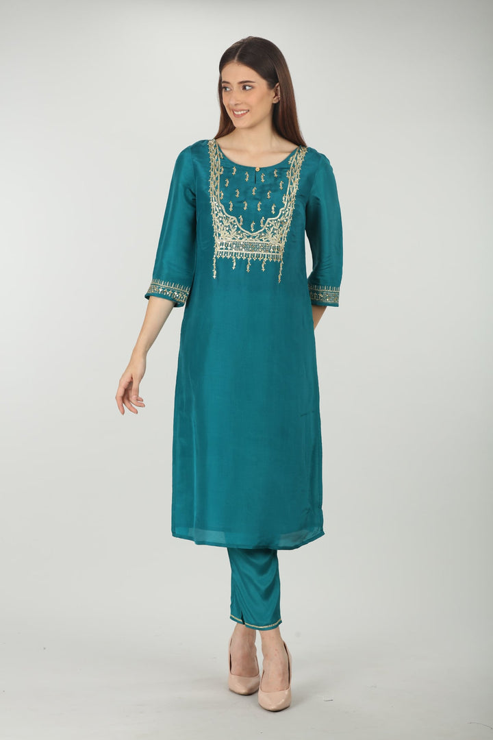 Blue Embellished Round Neck Kurti