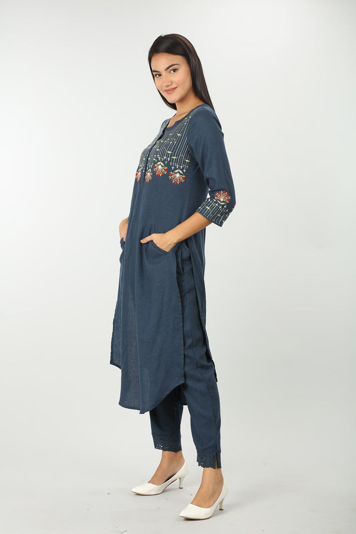 Blue embroidery kurti (with pockets)