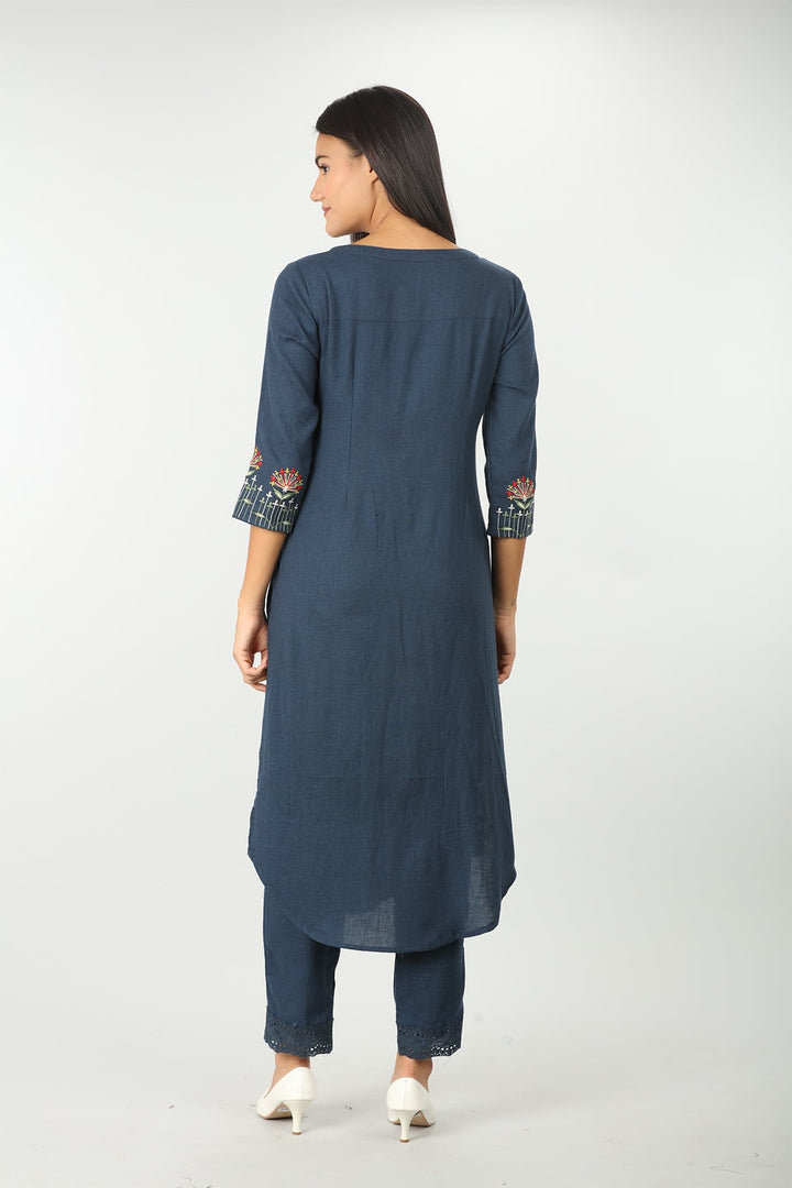 Blue embroidery kurti (with pockets)