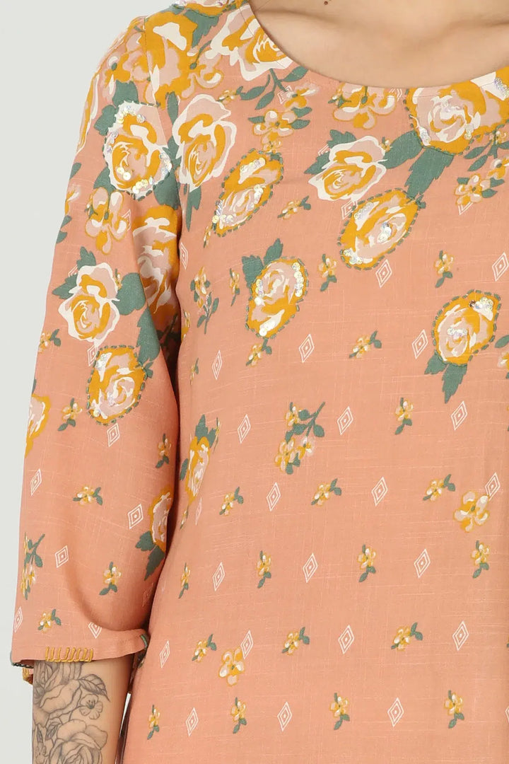 Peach rayon slub round neck kurti