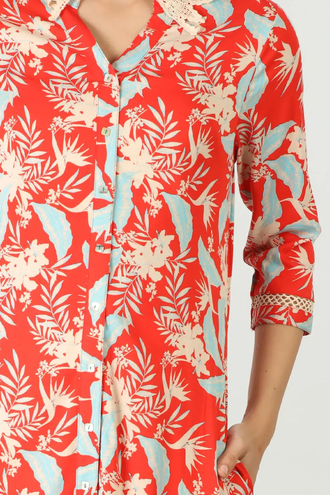 Red tropical floral print with collared neck