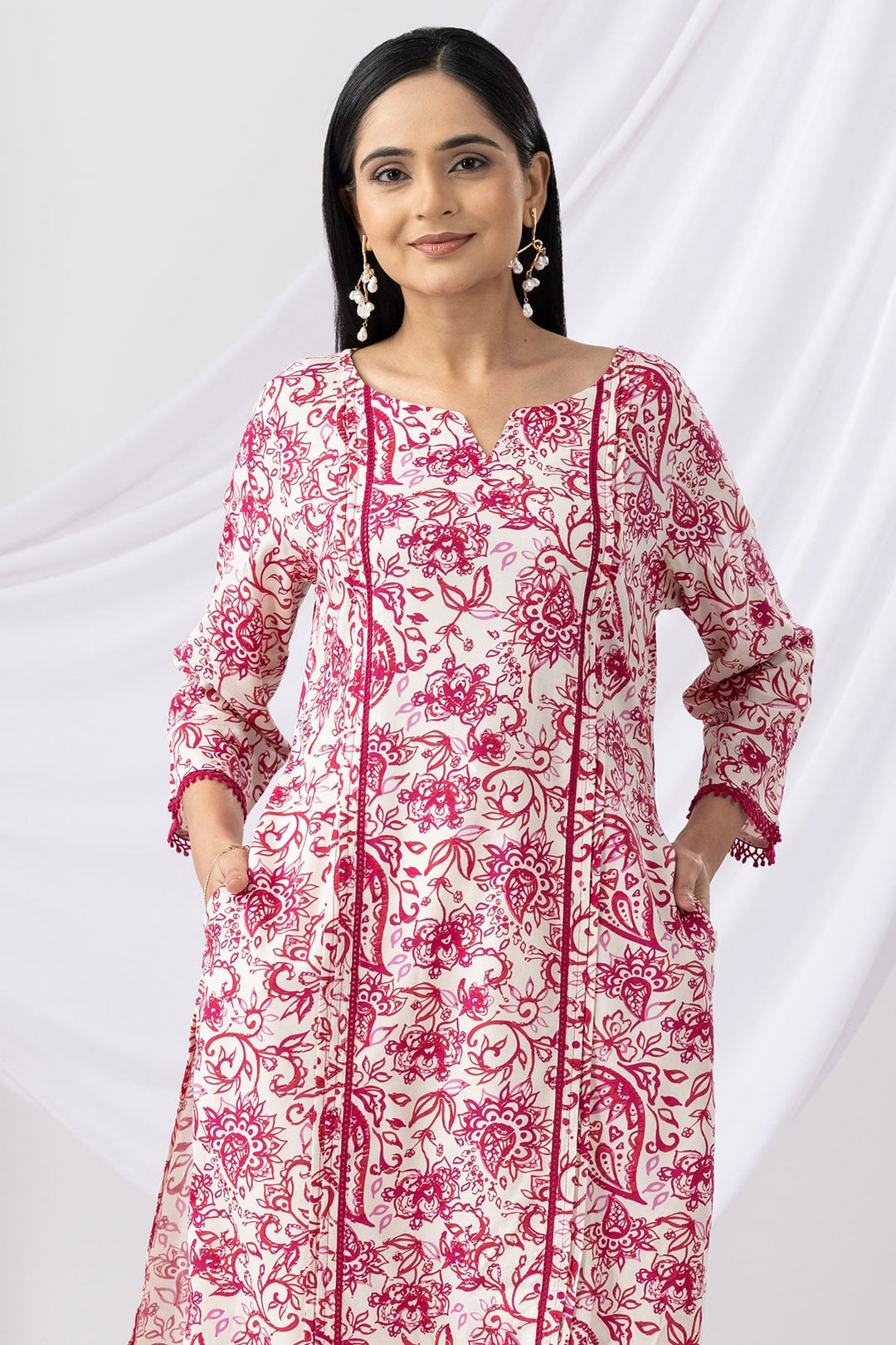 Pink &amp; White Printed Rayon Kurti with Mandarin Collar