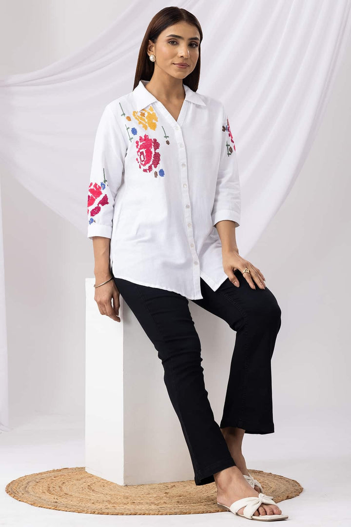 White Embroidered Viscose Tunic with Collar &amp; 3/4th Sleeves