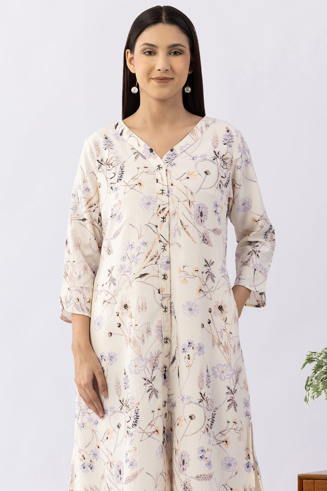 Printed Off White Crepe Dress with V-Neck &amp; 3/4 Sleeves