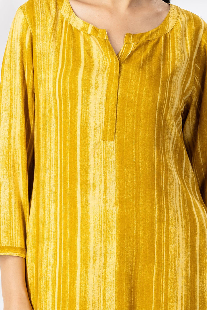Mustard Printed Viscose Kurti with Round Neck &amp; 3/4th Sleeves