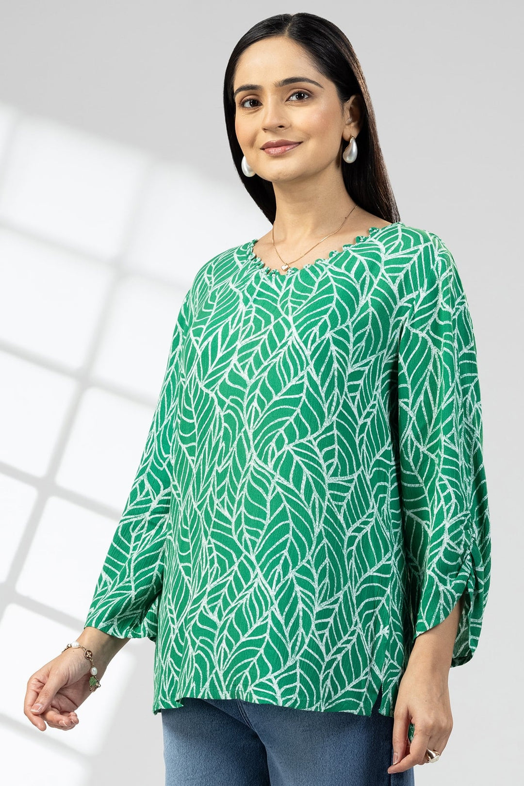 Green Printed Rayon Crepe Casual Top with V-Neck