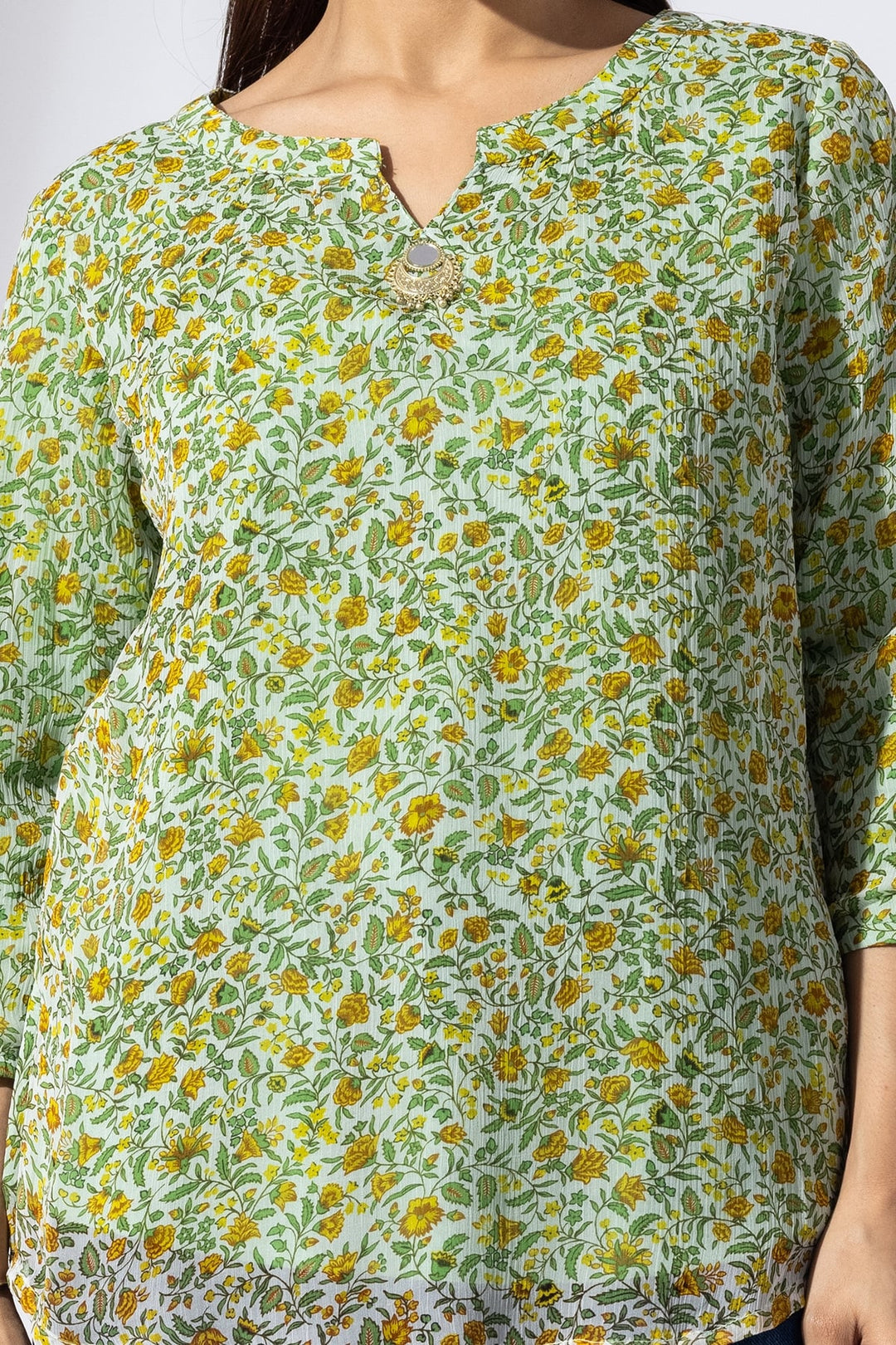 Green Printed Casual Top with Round Neck